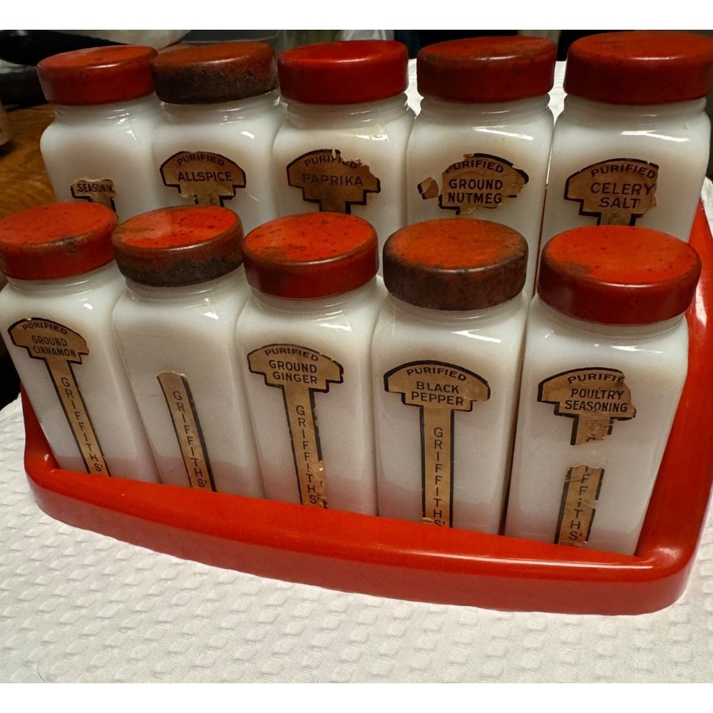 Vintage 10 Griffith Milk Glass SPICE JARS RED Plastic Art Deco Rack 1930-1950